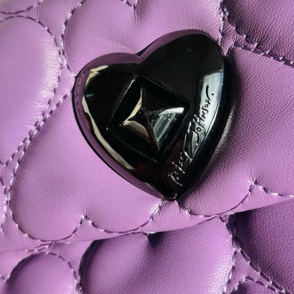 Betsey Johnson Lavender Quilted Heart Crossbody Bag with Silver Heart Clasp - Picture 4 of 10